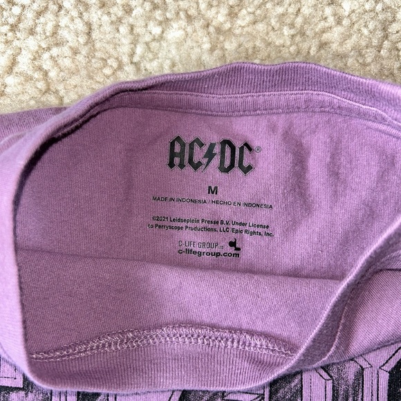 AC/DC TANK - Picture 3 of 3